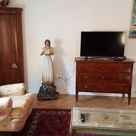 Elegante appartamento in centro a cesena Esterno foto