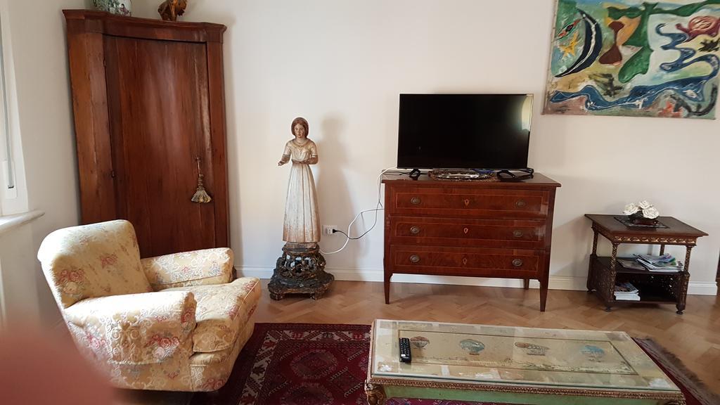 Elegante appartamento in centro a cesena Esterno foto